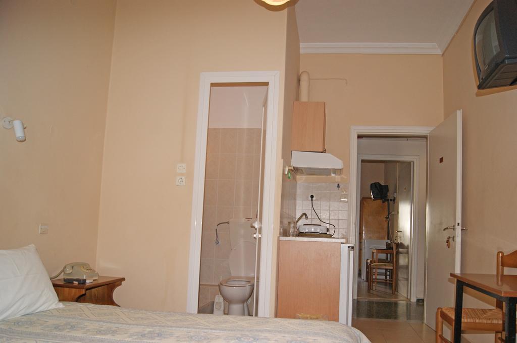 Foivos Hotel Loutra Edipsou  Exterior photo